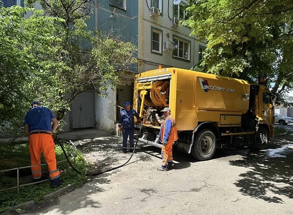 863 засора на сетях водоотведения устранил Росводоканал Армавир 